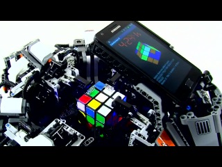 rubik's cube: the robot broke the record of a human